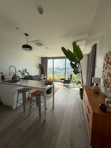 Auckland Central 2Bedroom Apartment Stunning Views - Photo 2