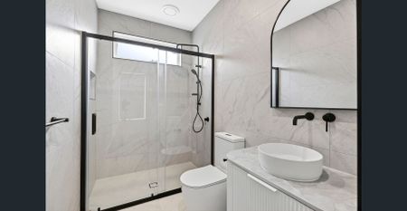 Stunning 3-Bedroom Family Home in Mickleham - Photo 3