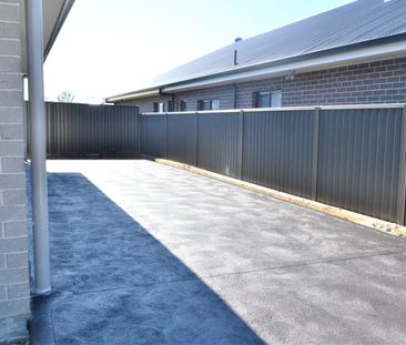 18A Callistemon Cct, Jordan Springs, NSW 2747 - Photo 5