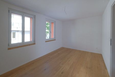 The probably largest 4.5-maisonette apartment in the city of Bern - Photo 3