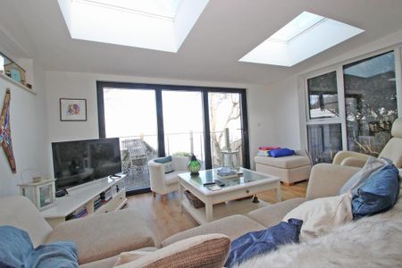 3 bedroom detached house to rent - Photo 3