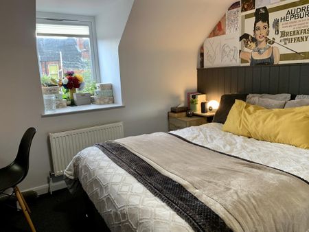 2 bedroom flat to rent - Photo 5