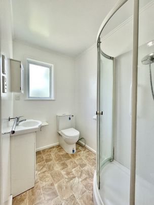 Spacious 3 Bedroom Corner House - Large Section - Photo 1