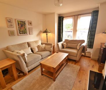 2 bedroom terraced house to rent - Photo 2