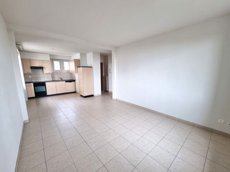 Joli appartement de 3 pièces au 1er étage avec balcon et vue sur le lac situé dans un quartier calme - Photo 5