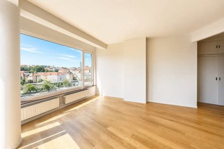 Appartement te huur - foto 2