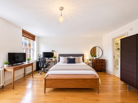 2 Bedroom Apartment, Earlham Street,, Covent Garden, WC2H - Photo 4