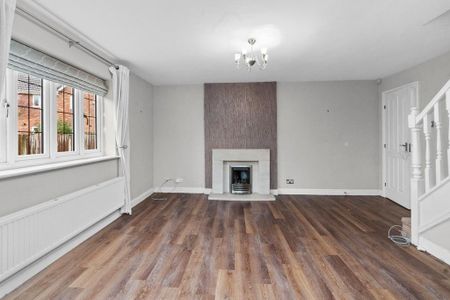 3 bedroom semi-detached house to rent - Photo 2