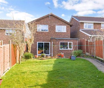 Fantastic four bedroom detached family home with garage and off str... - Photo 1