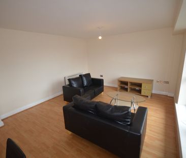 2 bedroom apartment to rent - Photo 3