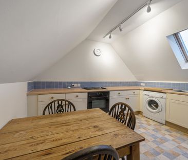 Round House Farm, Henley-on-thames, RG9 - Photo 4