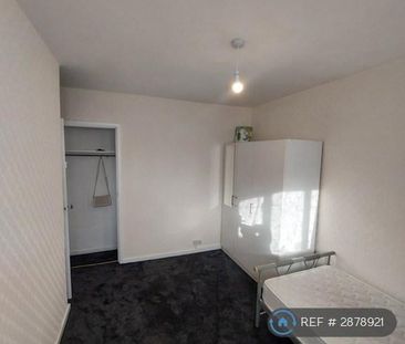 4 bedroom terraced house to rent - Photo 3