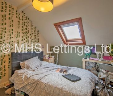 4 Bedroom End Terraced House for rent in Broomfield View - Photo 1