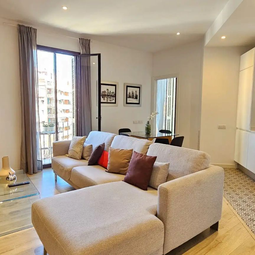 Piso de alquiler en Sant Antoni Maria Claret, Sagrada Família - Photo 1