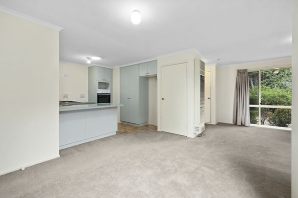 Lovely Three Bedroom Home - Photo 1