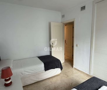 Apartamento en alquiler en Puerto Banús – Málaga | Gilmar Consulting - Photo 2