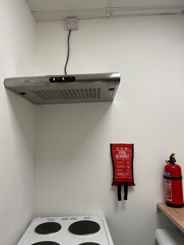 1 Bed Flat, Bowes Road, N13 - Photo 3