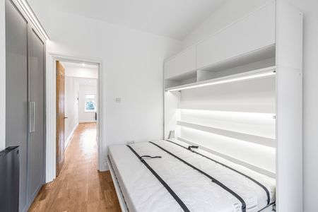 Selworthy Road, London, SE6 - Photo 2