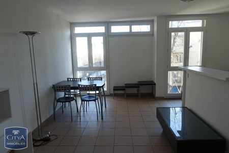 Location Appartement 3 pièces 68m² GRENOBLE 38100 - Photo 2