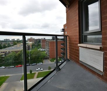 2240 Boul. Thimens - Photo 1