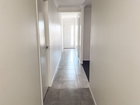 4 BEDROOM DUPLEX - Photo 4