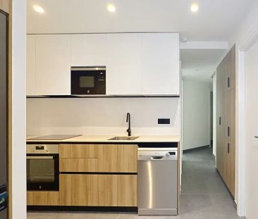 Room in a shared 6-bedroom apartment for rent in Castillejos. - Photo 6