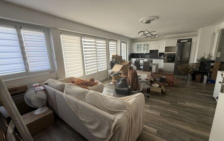 Location Appartement P3 Avec balcon Macon - Photo 2