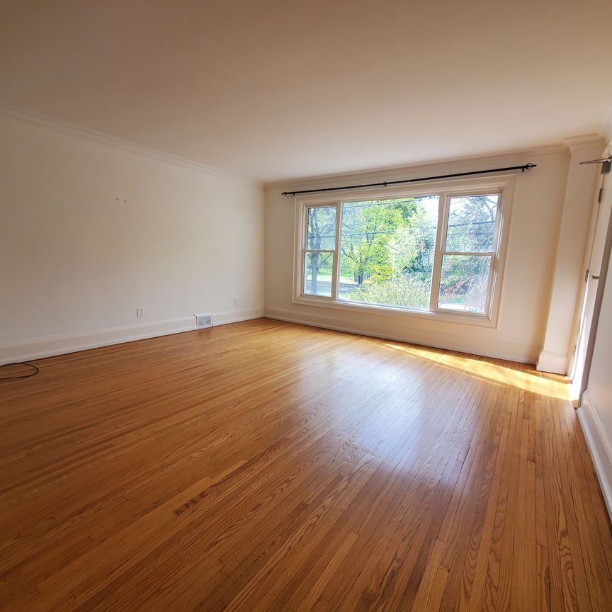 For Lease - 21 Love Crescent Unit# Main Floor, Toronto, Ontario - Photo 1