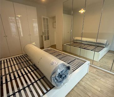 Appartement meublé neuf de 59 m2 rénové en entier - 1 chambre avec ... - Photo 1