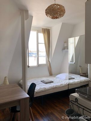 Logement à Paris, Location meublée - Photo 1