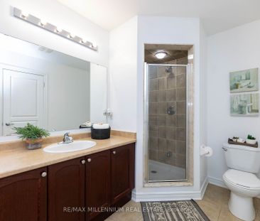 For Lease - 9 Pendulum Circle, Brampton, Ontario - Photo 3