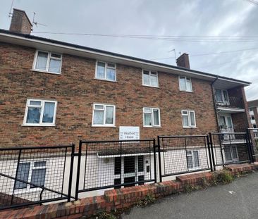 2 bedroom flat to rent - Photo 6