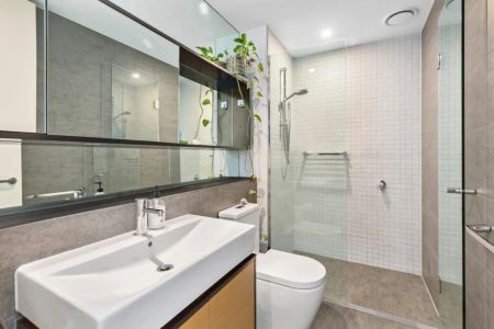 Sophisticated Living with Breathtaking Views - Photo 5