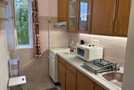 Move-In Ready Flat: Your New Home Awaits - Photo 2