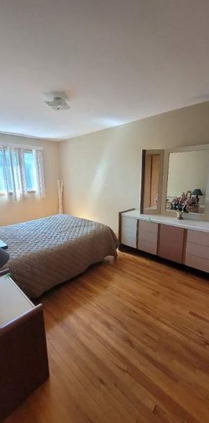 Grand 6 ½ rénové à louer rue d'Iberville - Photo 1