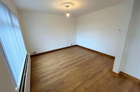 12 Crawfordsburn Road, Bangor, BT19 1BE - Photo 3