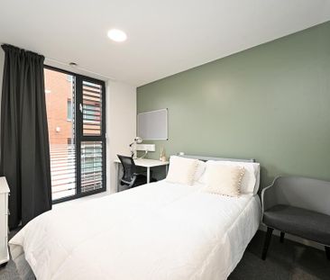4 bedroom apartment to rent - Photo 2