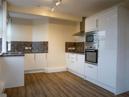 2 bedroom apartment to rent - Photo 2