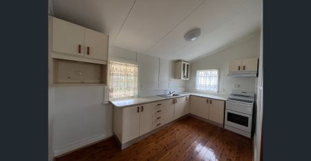 Century 21 Central West 02 6862 1265 - Photo 4