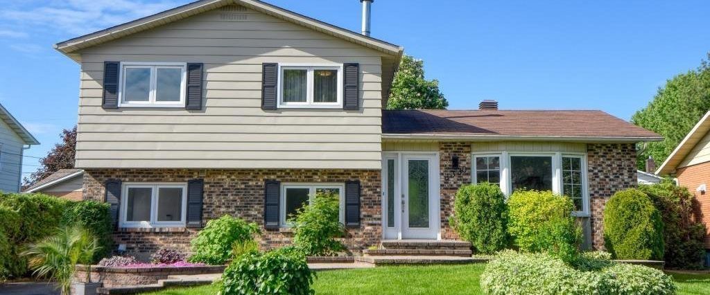 À louer / Maison à paliers multiples - Photo 1