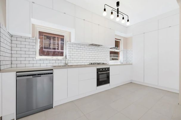 2/39 Belgrave Street, Bronte. - Photo 1