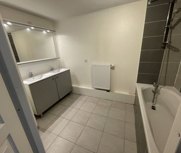 Location Appartement 3 pièces 60m² BEGLES 33130 - Photo 3