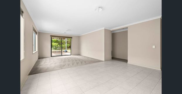 CHARMING HOME IN PRIME LOCATION - Photo 1