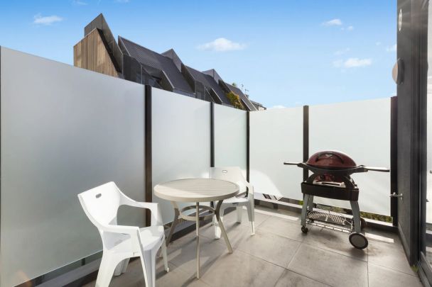 Unit 201/272 Young Street, Fitzroy. - Photo 1