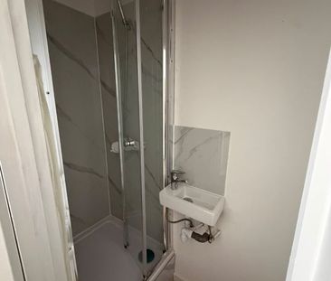 Studio Flat, London Road, CR0 - Photo 2
