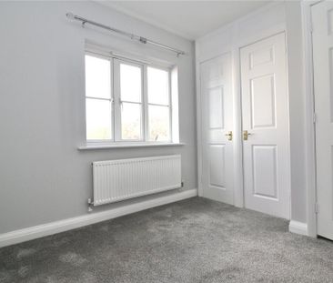 2 bedroom end of terrace house to rent - Photo 5