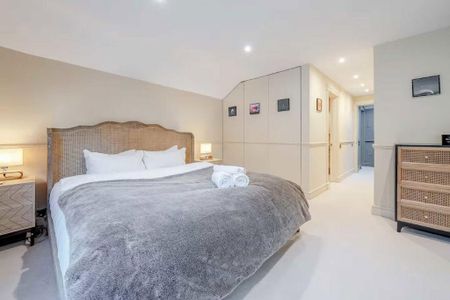 4 bedroom terraced house to rent - Photo 5