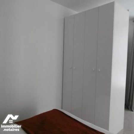 CHANTILLY PROCHE GARE - STUDIO MEUBLE DE STANDING TOUT CONFORT - Photo 3