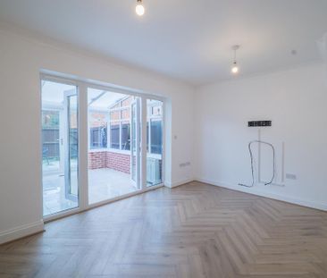 2 bedroom terraced house to rent - Photo 2
