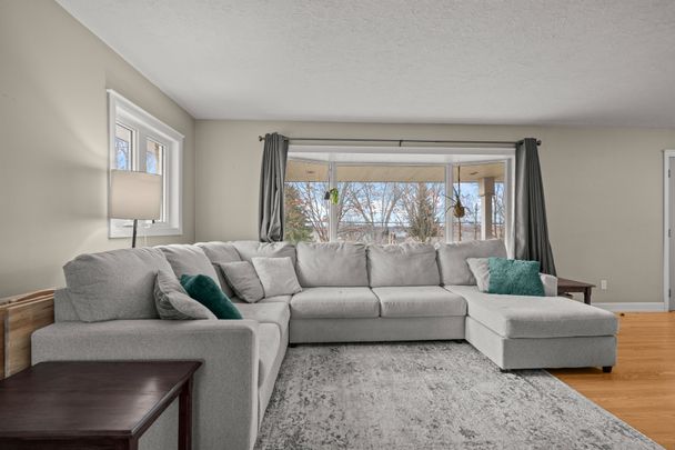 For Lease - 925 Ward Street, Selwyn, Ontario - Photo 1